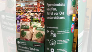 Tütenspenden-Aktion bei REWE